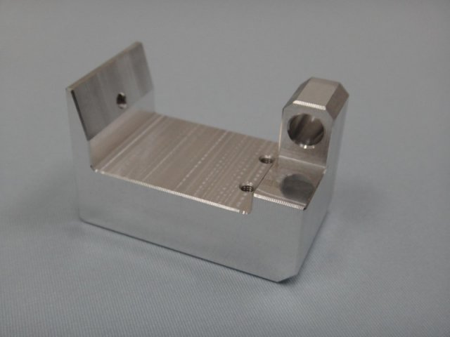 客製化工業零件 108